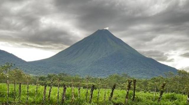 Sky Hostel La Fortuna Zewnętrze zdjęcie