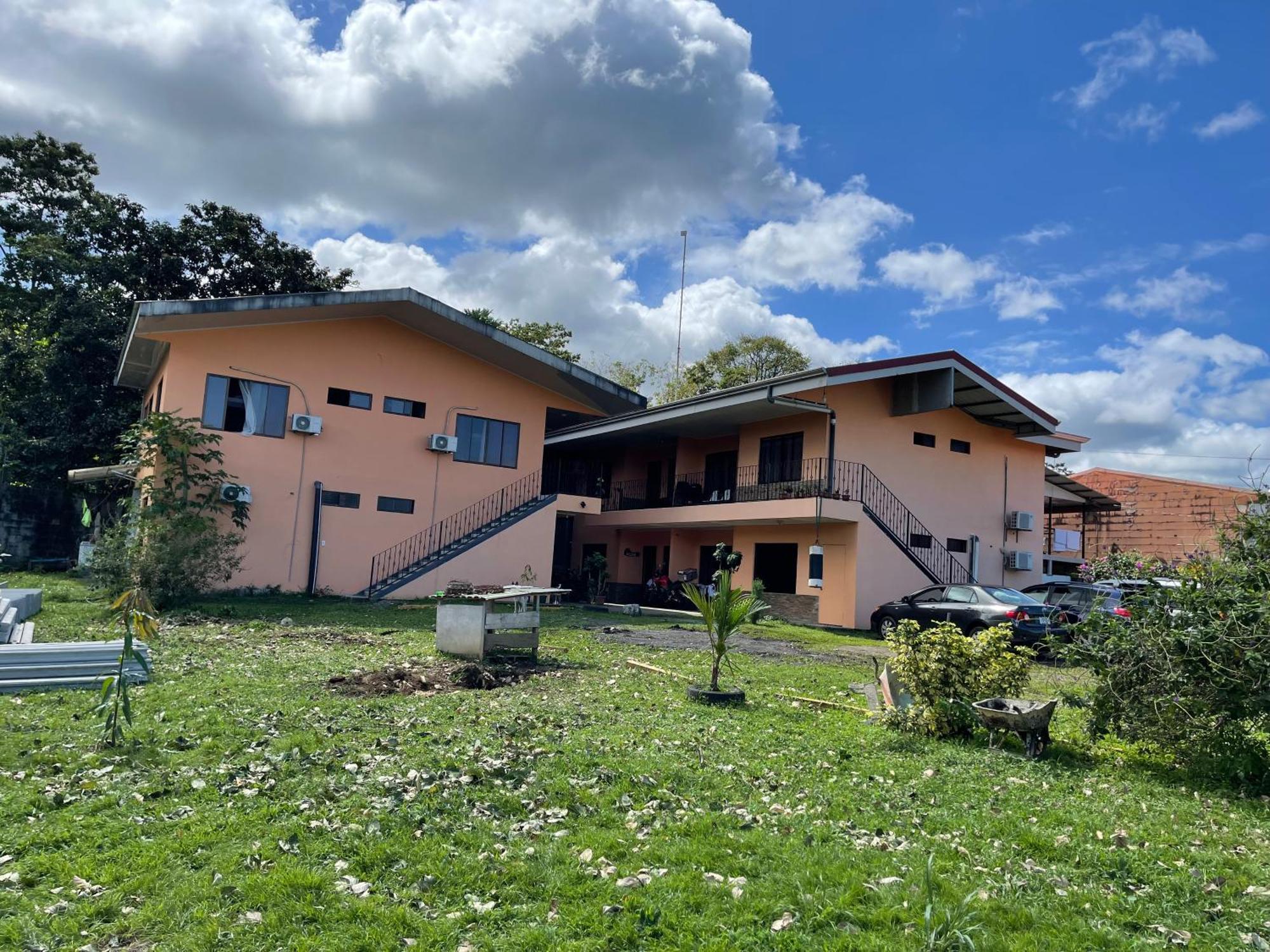 Sky Hostel La Fortuna Zewnętrze zdjęcie